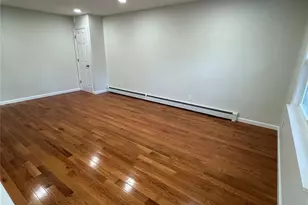 381 Grace St, Holbrook, NY 11741 - Photo 7