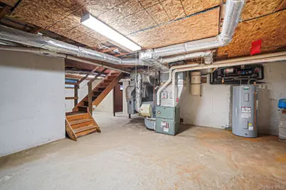 290 Montauk Highway, Southampton, NY 11968 - Photo 27