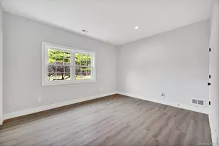 509 Oak Bluff Ct, Moriches, NY 11955 - Photo 15