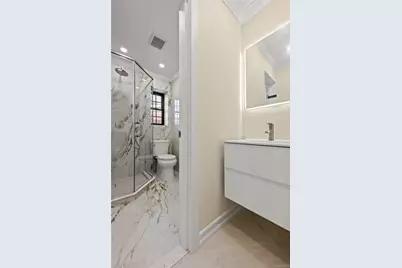 7662 174th Street, Fresh Meadows, NY 11366 - Photo 19