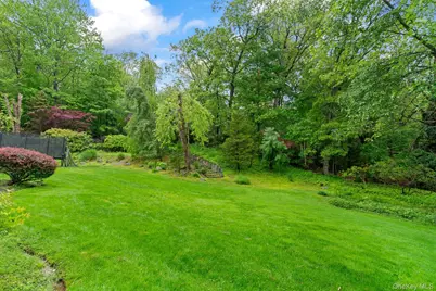 30 Darby Drive, South Huntington, NY 11746 - Photo 33