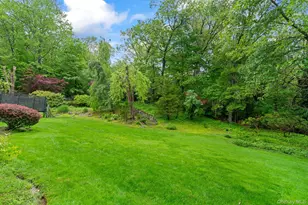 30 Darby Dr, South Huntington, NY 11746 - Photo 33