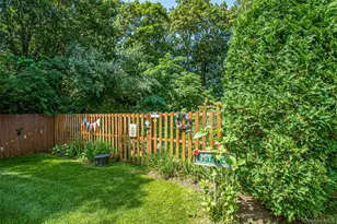 460 Old Town Rd, Port Jefferson Station, NY 11776 - Photo 27