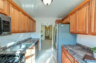 460 Old Town Rd, Port Jefferson Station, NY 11776 - Photo 7