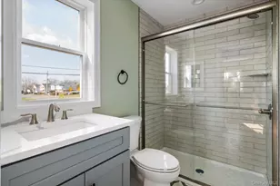 3 Williams Ave, Amityville, NY 11701 - Photo 15