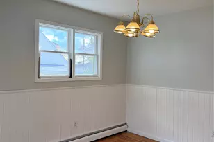 305 Deauville Pkwy, Lindenhurst, NY 11757 - Photo 5