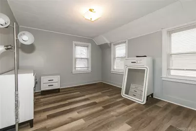 15 Clyde Avenue, Hempstead, NY 11550 - Photo 13
