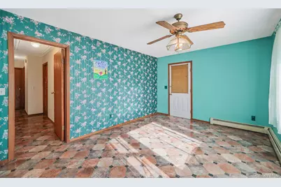 24 E 6th Street, Patchogue, NY 11772 - Photo 9