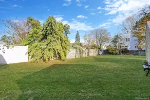 24 E 6th St, Patchogue, NY 11772 - Photo 23