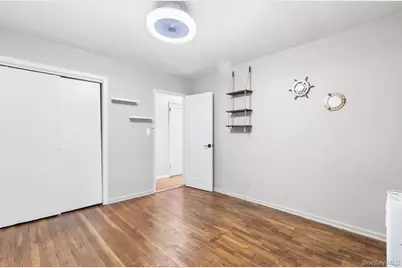 1209 E Broadway #D15, Hewlett, NY 11557 - Photo 11