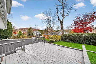 322 Brighton Avenue, Hawthorne, NY 10532 - Photo 37