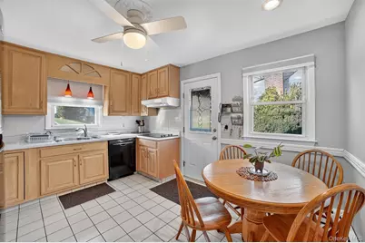 322 Brighton Avenue, Hawthorne, NY 10532 - Photo 13