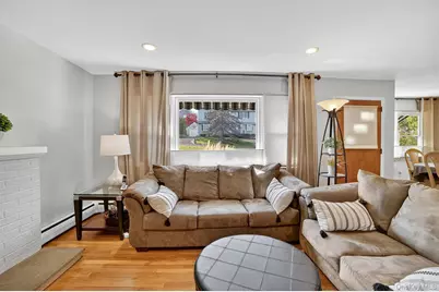 322 Brighton Avenue, Hawthorne, NY 10532 - Photo 7