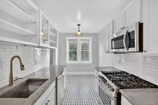 294 Bronxville Rd, Bronxville, NY 10708 - Photo 13