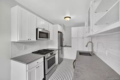 294 Bronxville Road #4C, Bronxville, NY 10708 - Photo 11