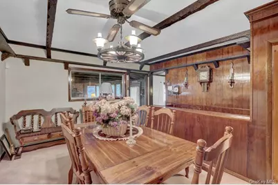 35 19th Avenue, Bay Shore, NY 11706 - Photo 11