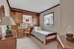 35 19th Ave, Bay Shore, NY 11706 - Photo 5