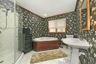 3 Pewter Pl, Dix Hills, NY 11746 - Photo 21