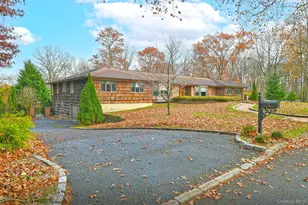 3 Pewter Pl, Dix Hills, NY 11746 - Photo 3
