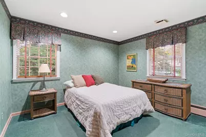 33 Marie Drive, Huntington, NY 11743 - Photo 23