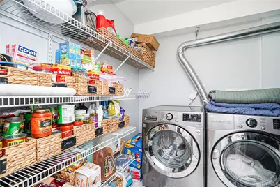 68 Gina Court, New York, NY 10314 - Photo 17