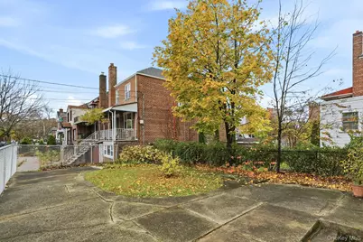 2335 Young Avenue, Bronx, NY 10469 - Photo 15