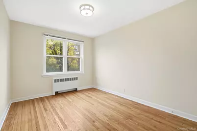 2335 Young Avenue, Bronx, NY 10469 - Photo 9