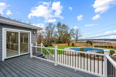 52 Woodland Road, Roslyn, NY 11576 - Photo 17