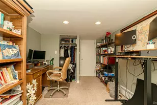 105 7th St, Hicksville, NY 11801 - Photo 21