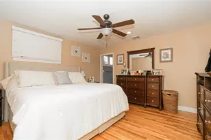 105 7th St, Hicksville, NY 11801 - Photo 11