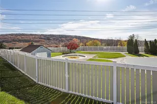 262 Country Club Ln, Pomona, NY 10970 - Photo 37