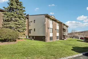 262 Country Club Ln, Pomona, NY 10970 - Photo 31