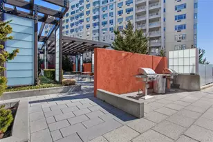 40-28 College Point Blvd, Flushing, NY 11354 - Photo 25