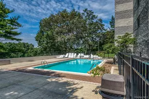 703 Pelham Rd, New Rochelle, NY 10805 - Photo 13