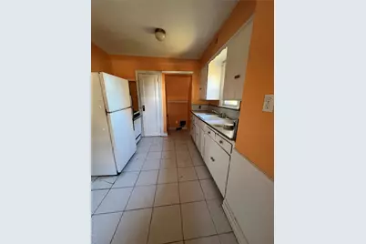 33 Cleveland Street, Valley Stream, NY 11580 - Photo 17