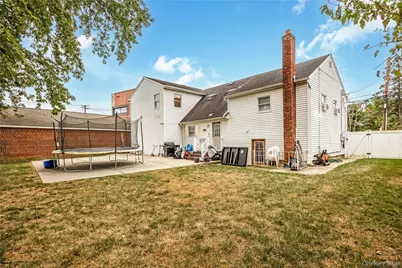 204 Bayside Avenue, Oceanside, NY 11572 - Photo 5