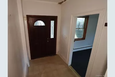 156 Oak Street, Amityville, NY 11701 - Photo 33