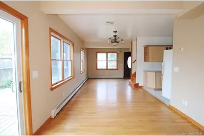 156 Oak Street, Amityville, NY 11701 - Photo 25