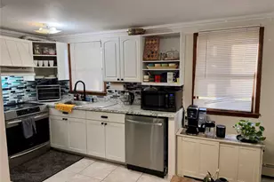 28 Urban Dr, Selden, NY 11784 - Photo 13