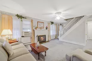 411 Harrison Dr, Centerport, NY 11721 - Photo 17