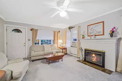 411 Harrison Drive, Centerport, NY 11721 - Photo 15