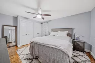 8 Terrace Cir, Great Neck, NY 11021 - Photo 9