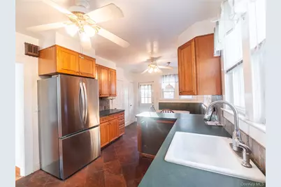 22 Breckenridge Avenue, Port Chester, NY 10573 - Photo 9