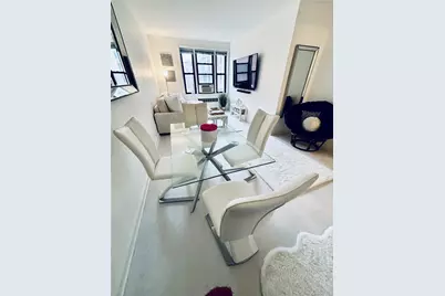 16 N Broadway #3E, White Plains, NY 10601 - Photo 3