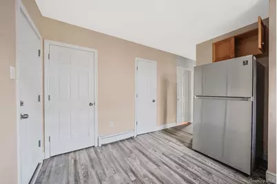 110 2nd Avenue, Bay Shore, NY 11706 - Photo 11