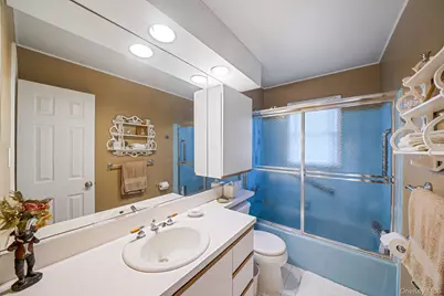 28 Cedarwood Lane, Commack, NY 11725 - Photo 37