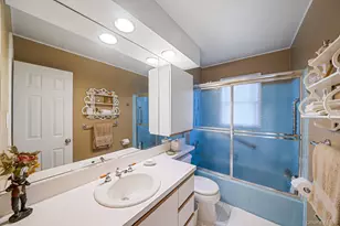 28 Cedarwood Ln, Commack, NY 11725 - Photo 37