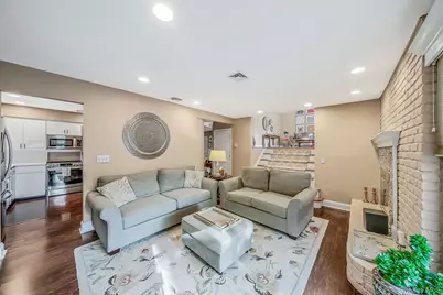 28 Cedarwood Lane, Commack, NY 11725 - Photo 23