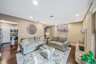 28 Cedarwood Ln, Commack, NY 11725 - Photo 23