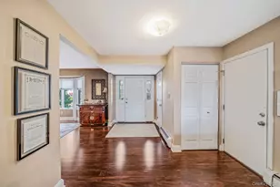 28 Cedarwood Ln, Commack, NY 11725 - Photo 15